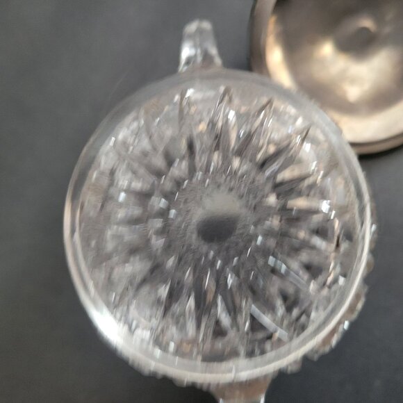 Vintage Clear Pressed Glass Sugar Bowl With Metal Lid & Dual Handles - Picture 4 of 9